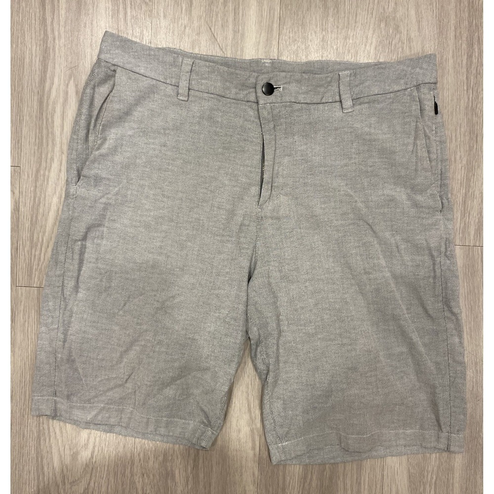 Lululemon Shorts Mens 36 Gray Snap Zipper Pockets Short 11" Chino